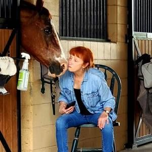 Meet your Posher, Sharon